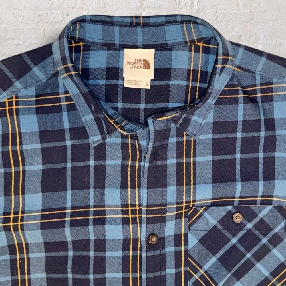 ✨ The North Face Men’s Plaid Button-Up Shirt – Blue Yellow Check – Size XL